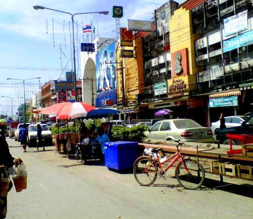 Somjai Place Ayutthaya Zewnętrze zdjęcie